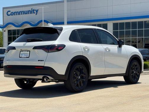 2025 Honda HR-V 2WD Sport