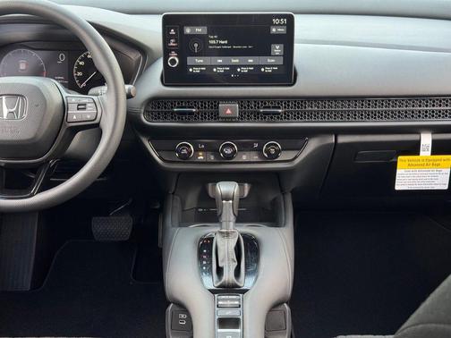 Platinum White Pearl 2026 Honda HR-V LX