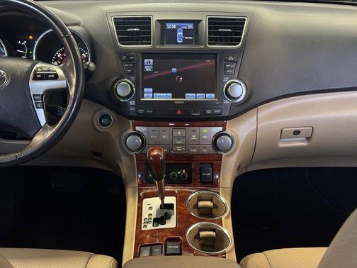 2011 Toyota Highlander Limited