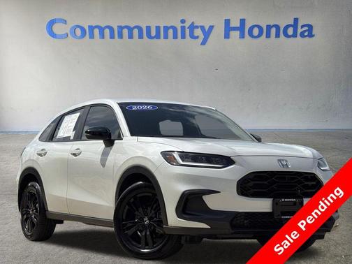 Platinum White Pearl 2026 Honda HR-V AWD Sport
