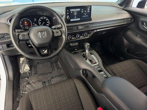 Platinum White Pearl 2026 Honda HR-V AWD Sport