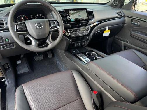 2025 Honda Ridgeline Black