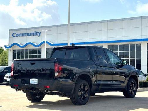 2025 Honda Ridgeline Black