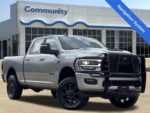 2024 RAM 2500 Laramie Crew Cab 4x4 6'4' Box