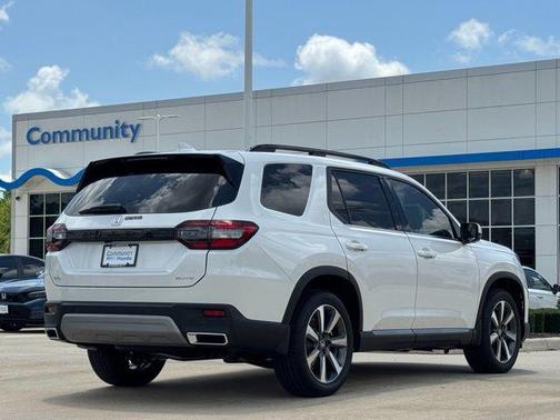 2025 Honda Pilot Elite