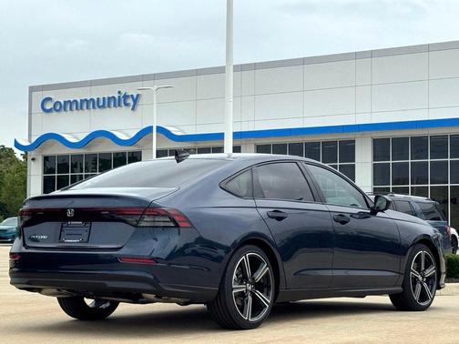 Canyon River Blue Metallic 2026 Honda Accord SE