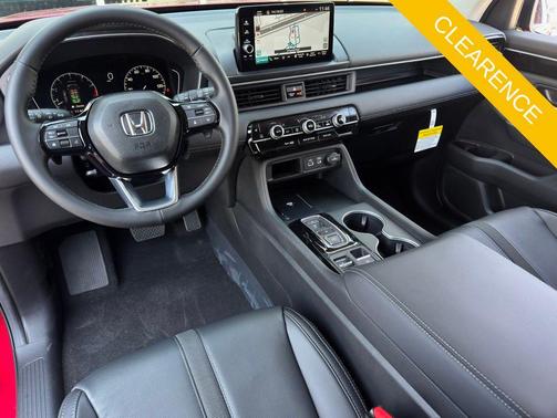 2025 Honda Pilot Touring 8-Passenger