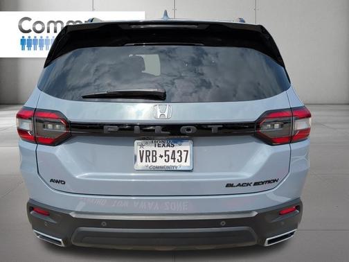 2025 Honda Pilot Black Edition
