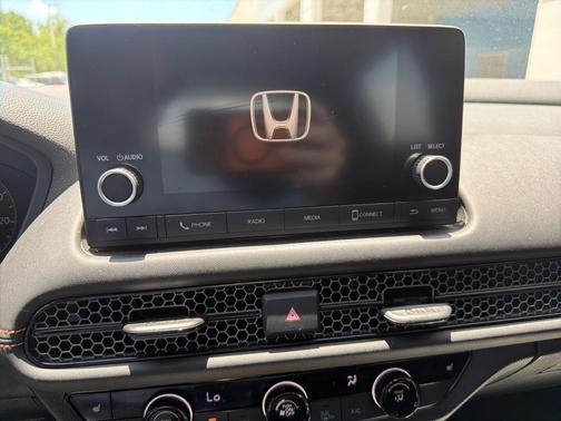Platinum White 2023 Honda HR-V 2WD Sport