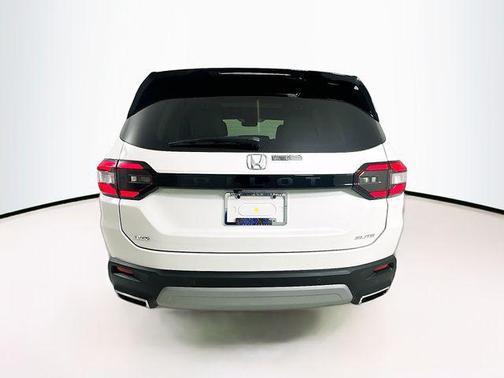 2025 Honda Pilot Elite