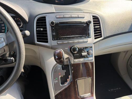 2011 Toyota Venza Base