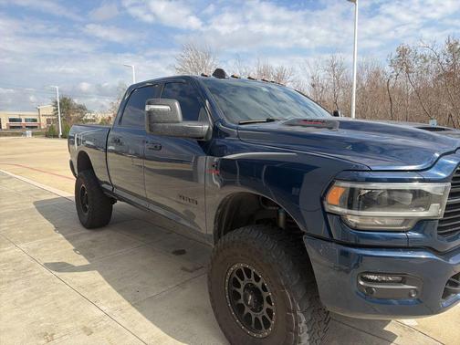 2024 RAM 2500 Laramie Crew Cab 4x4 6'4' Box