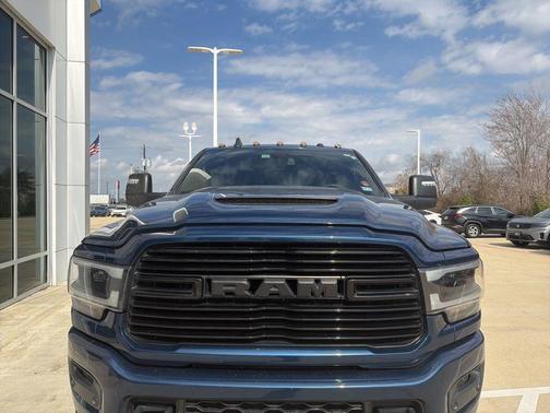 2024 RAM 2500 Laramie Crew Cab 4x4 6'4' Box