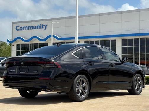 Crystal Black Pearl 2026 Honda Accord Hybrid EX-L