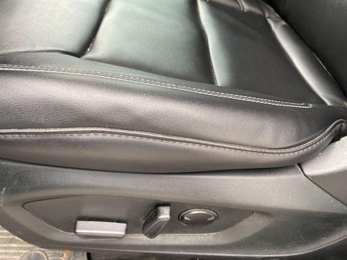 CARBONIZED GRAY METALLIC 2023 Ford Explorer XLT