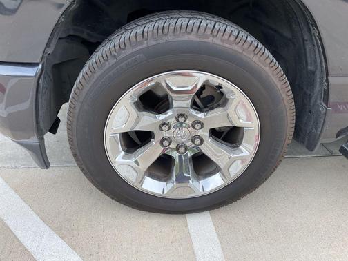 Maximum Steel Metallic Clearcoat 2019 RAM 1500 Big Horn