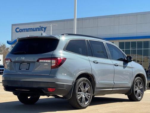 2022 Honda Pilot 2WD Sport