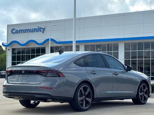 Urban Gray Pearl 2026 Honda Accord SE