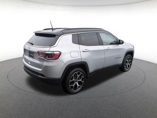 Silver Zynith 2025 Jeep Compass Limited