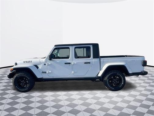 2025 Jeep Gladiator Sport