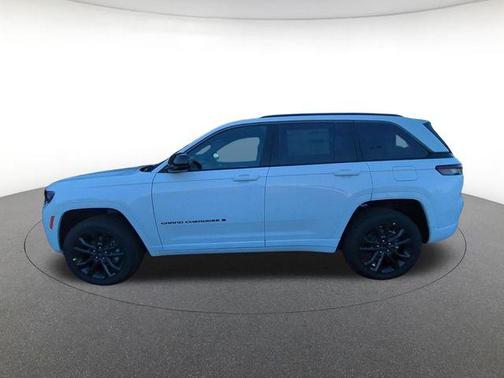 Bright White Clearcoat 2026 Jeep Grand Cherokee Limited