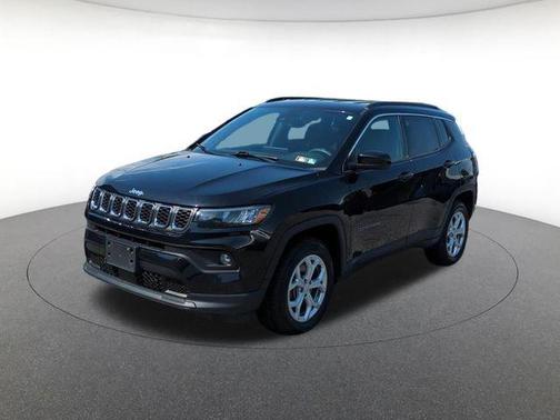 Diamond Black 2024 Jeep Compass Latitude