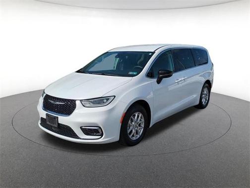 2024 Chrysler Pacifica Touring-L