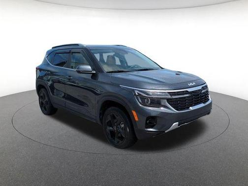 Gray 2026 Kia Seltos EX