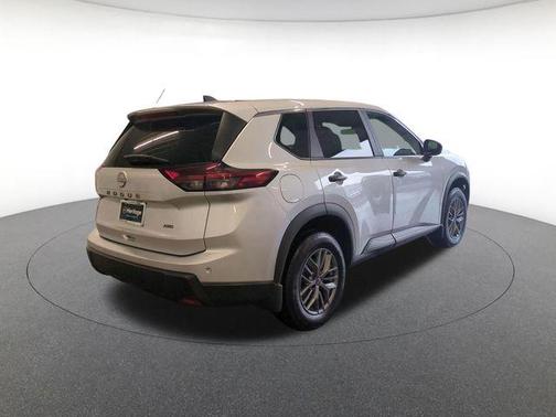 Brilliant Silver Metallic 2024 Nissan Rogue S