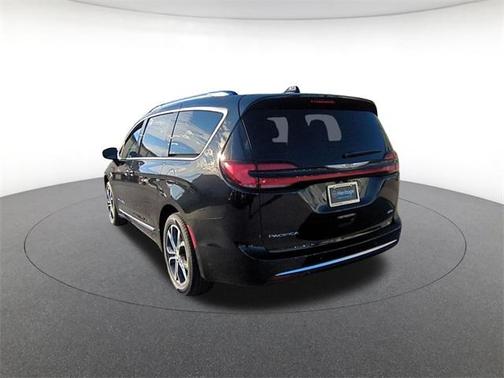 2026 Chrysler Pacifica Pinnacle