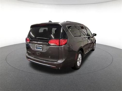 2020 Chrysler Pacifica Touring-L