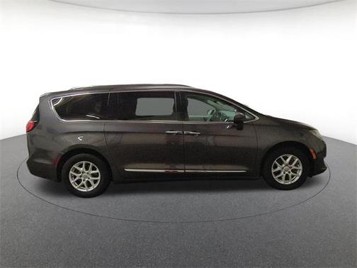 2020 Chrysler Pacifica Touring-L