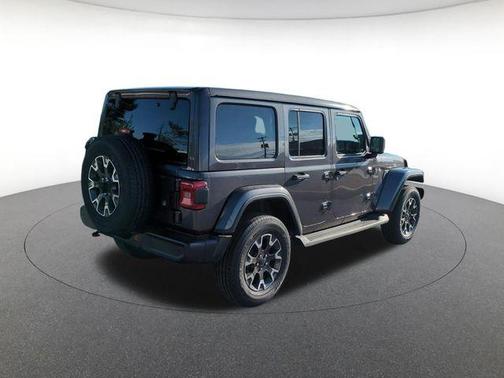 Granite Crystal Clearcoat Metallic 2026 Jeep Wrangler Sahara
