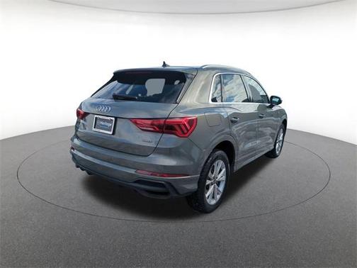 2024 Audi Q3 45 S line Premium