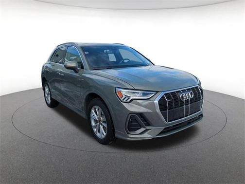 2024 Audi Q3 45 S line Premium