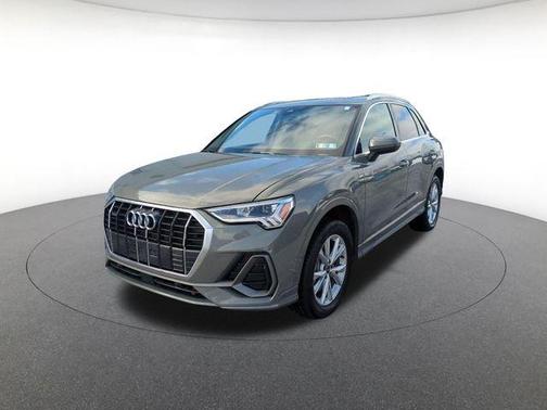 2024 Audi Q3 45 S line Premium
