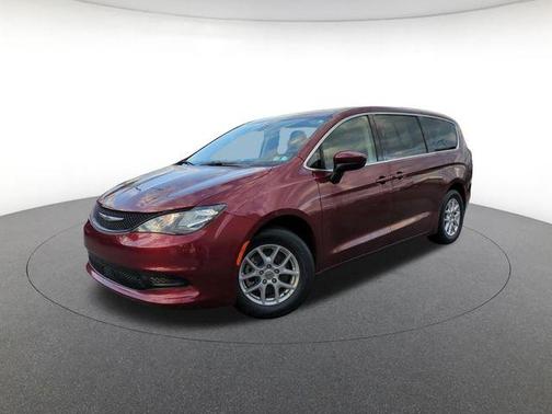 Velvet 2022 Chrysler Voyager LX