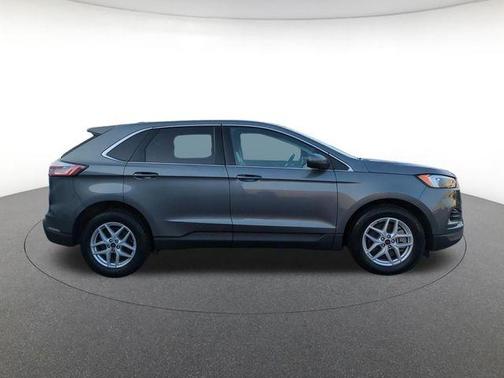 Gray Metallic 2024 Ford Edge SEL