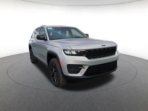 Silver 2025 Jeep Grand Cherokee Laredo