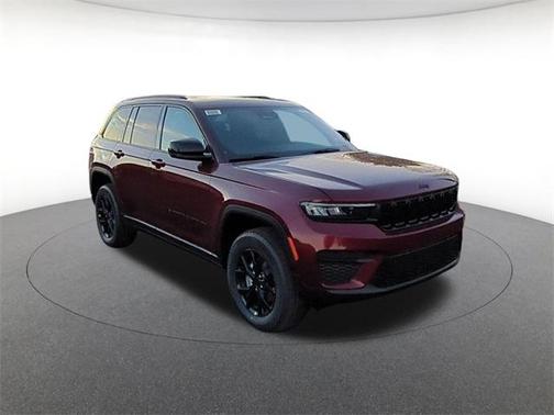 2025 Jeep Grand Cherokee Laredo