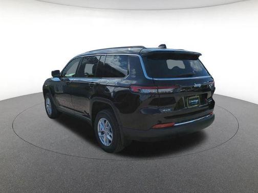 Diamond Black 2026 Jeep Grand Cherokee L Laredo