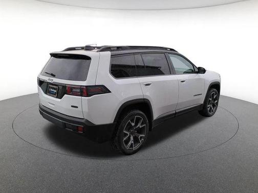 Bright White Clearcoat 2026 Jeep Cherokee Overland