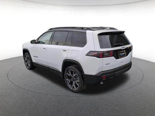 Bright White Clearcoat 2026 Jeep Cherokee Overland