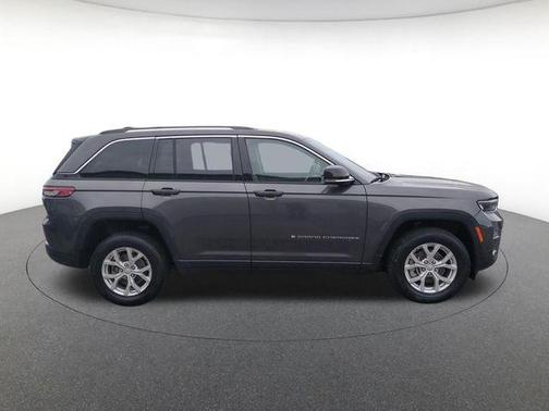 Metallic 2023 Jeep Grand Cherokee Limited