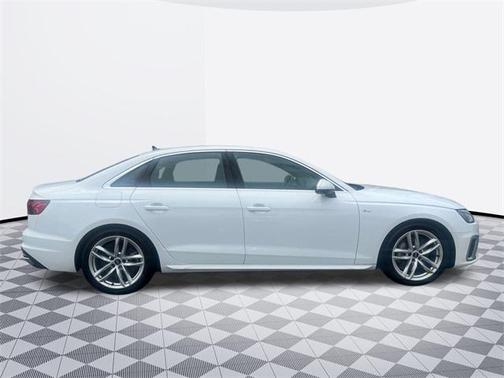 2023 Audi A4 45 S line Premium Plus