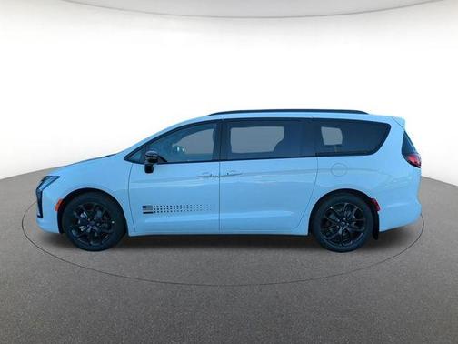 Bright White 2027 Chrysler Pacifica SELECT