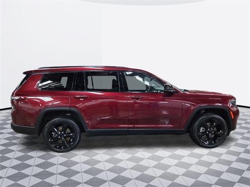 2024 Jeep Grand Cherokee L Laredo