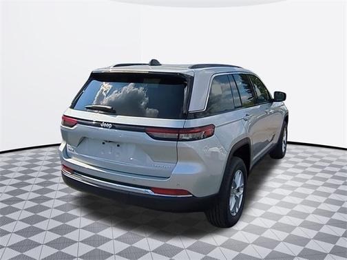 2025 Jeep Grand Cherokee Laredo X