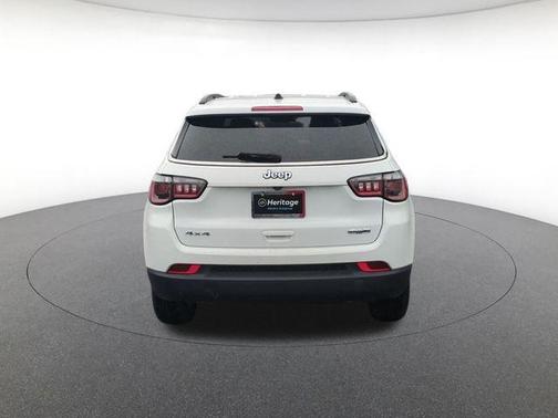 Bright White Clearcoat 2024 Jeep Compass Latitude