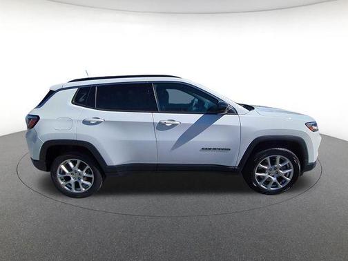 2023 Jeep Compass Latitude Lux